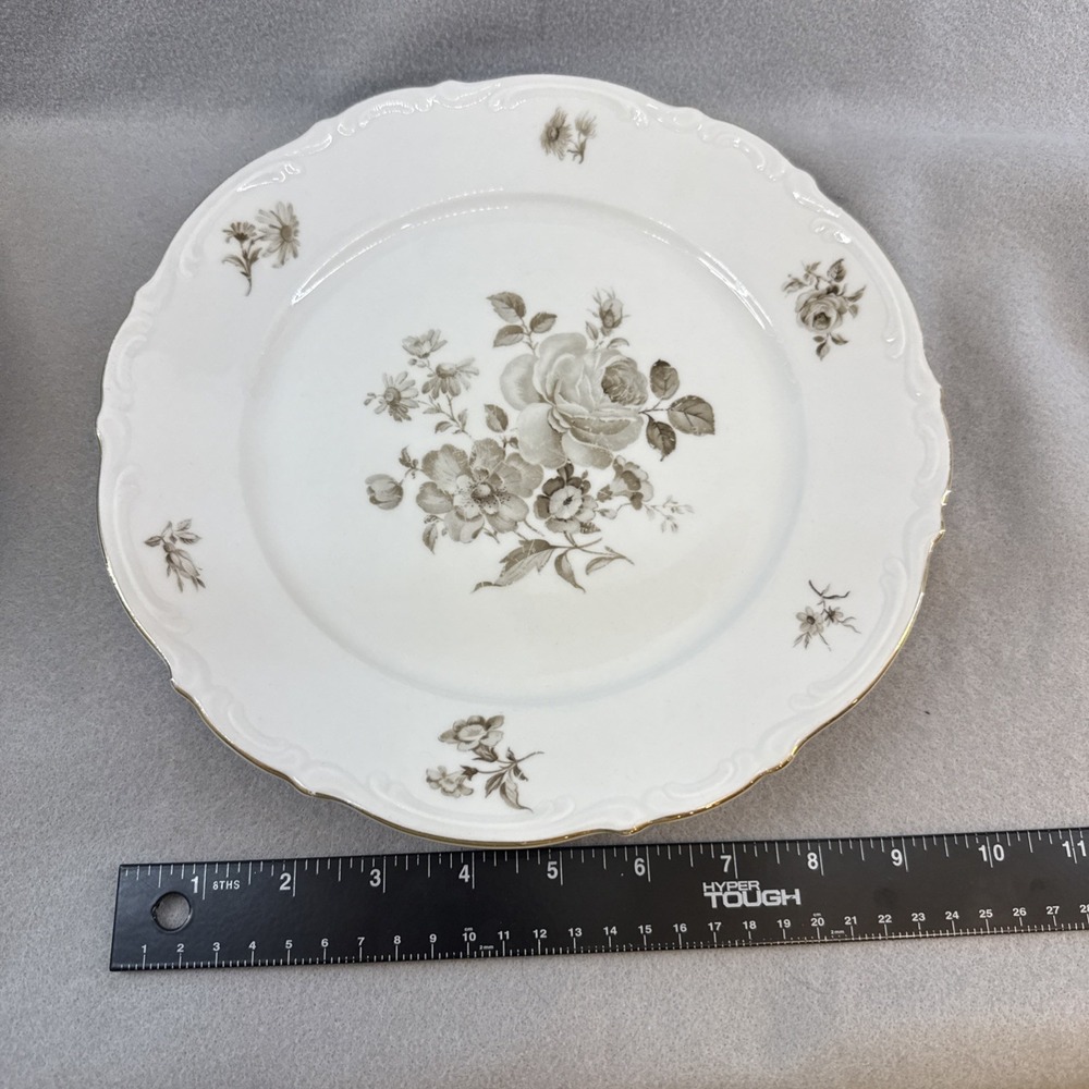Vintage Mitterteich Bavaria Charming Barbara Dinner Plate 11", Gold Trim